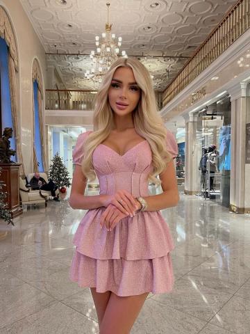 Проститутка Доминика